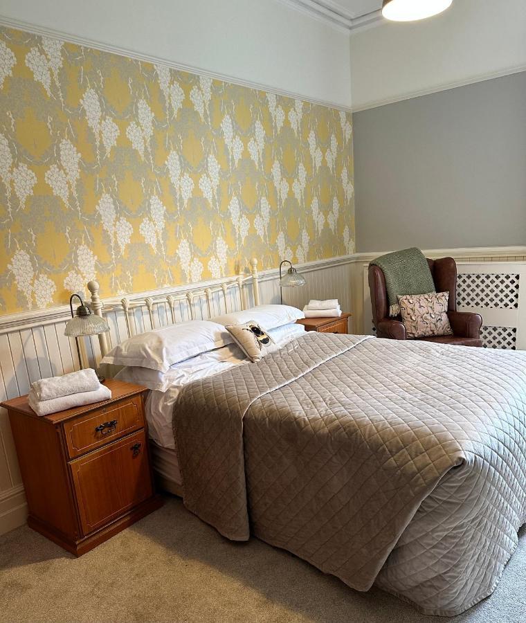 Coundon Guest house *